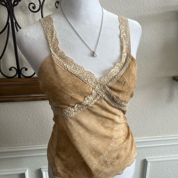 Vintage America Tops - Beautiful Romantic Y2K Lace Cami Vest Top